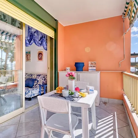 Apartment Imperiale Bilocale With Terrace And Ac - Happy *