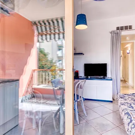 Lägenhet Imperiale Bilocale With Terrace And Ac - Happy Sanremo